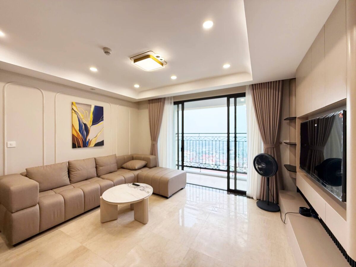 Brand-new & Elegant 2-bedroom apartment for rent at D' Le Roi Soleil (3)