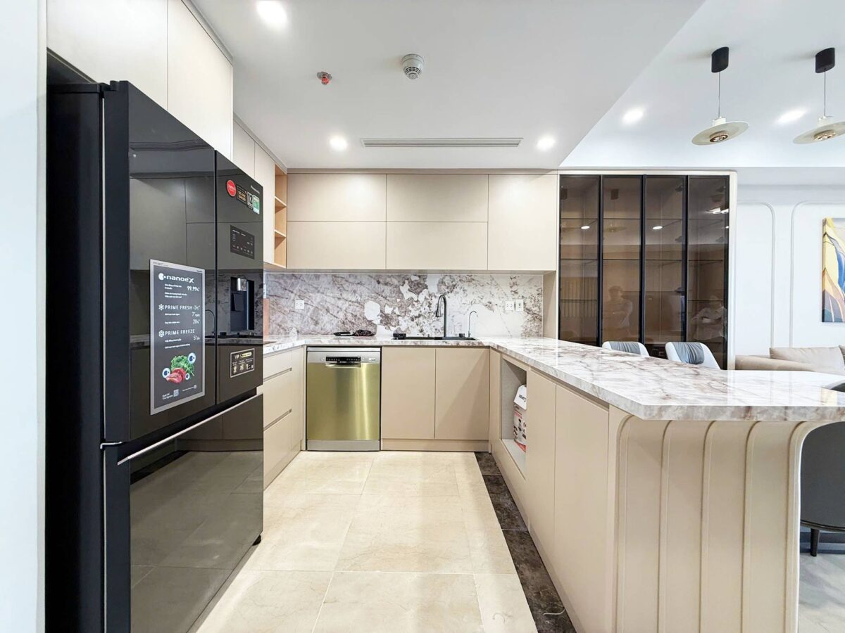Brand-new & Elegant 2-bedroom apartment for rent at D' Le Roi Soleil (6)