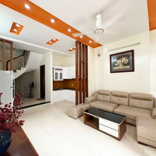 Cheap 2-bedroom house for rent at Phu Thuong, Tay Ho, Hanoi (1)