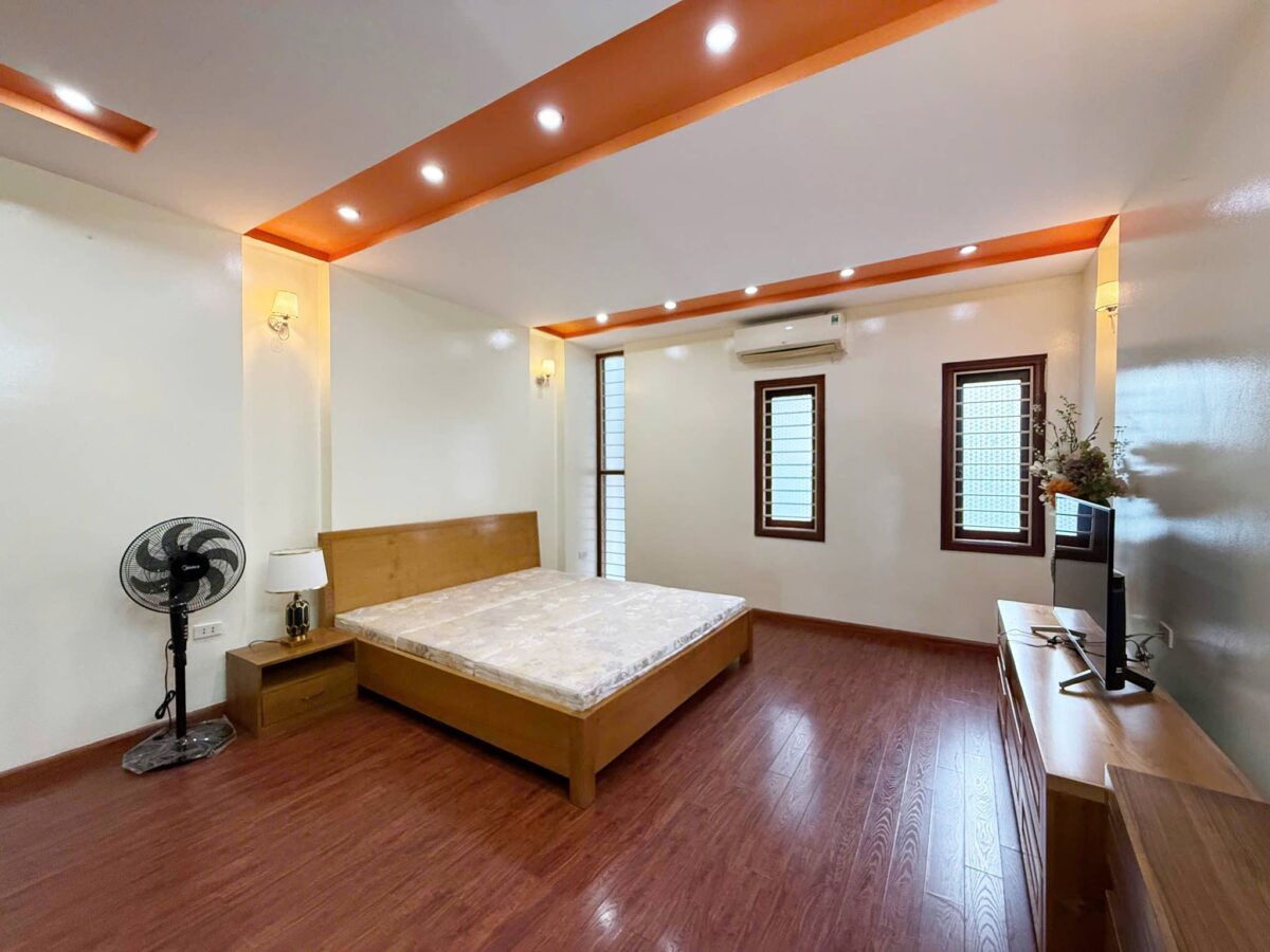 Cheap 2-bedroom house for rent at Phu Thuong, Tay Ho, Hanoi (6)