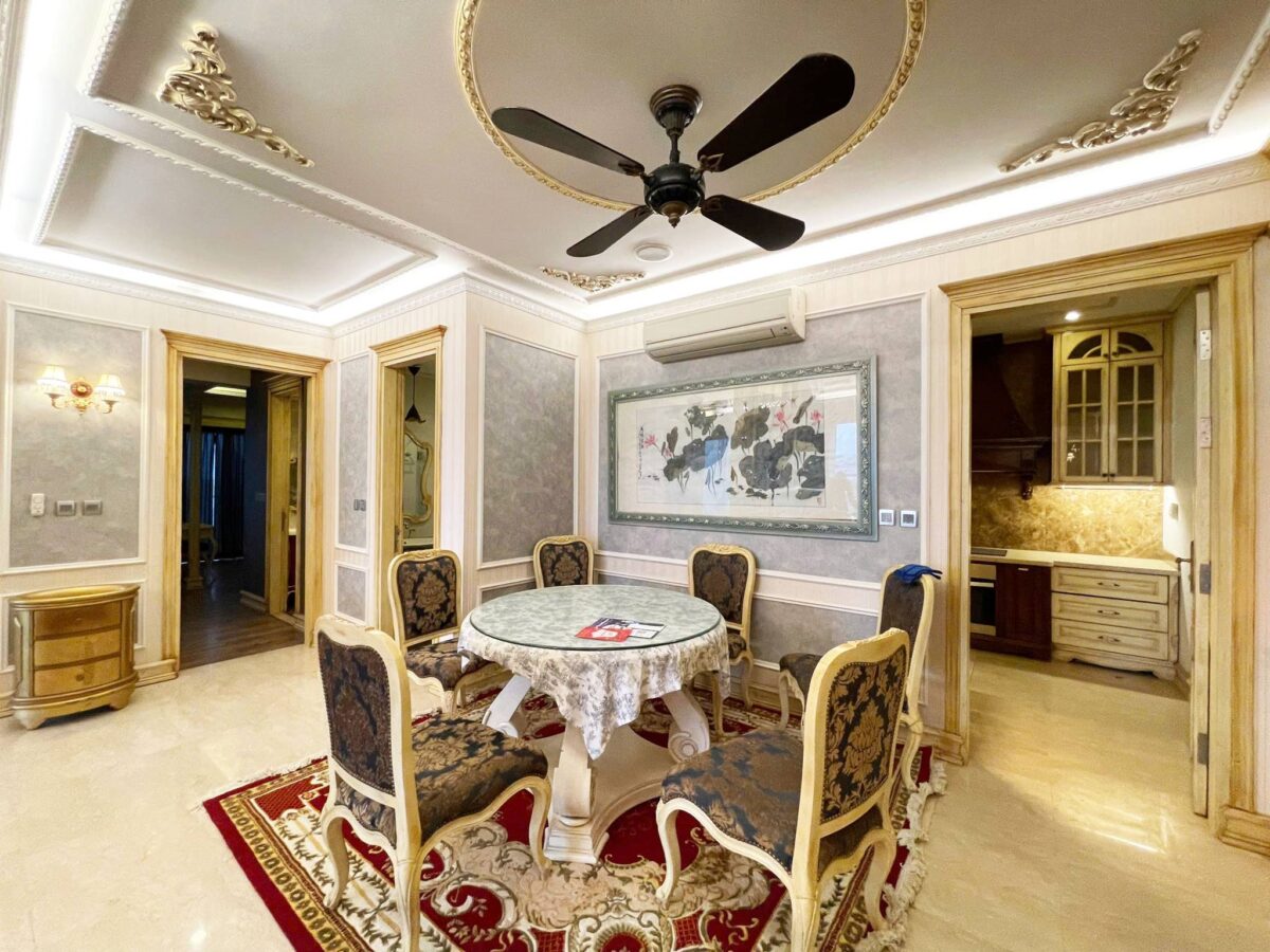 Classic-style 2-bedroom 154-SQM apartment for rent at The Link Ciputra (8)