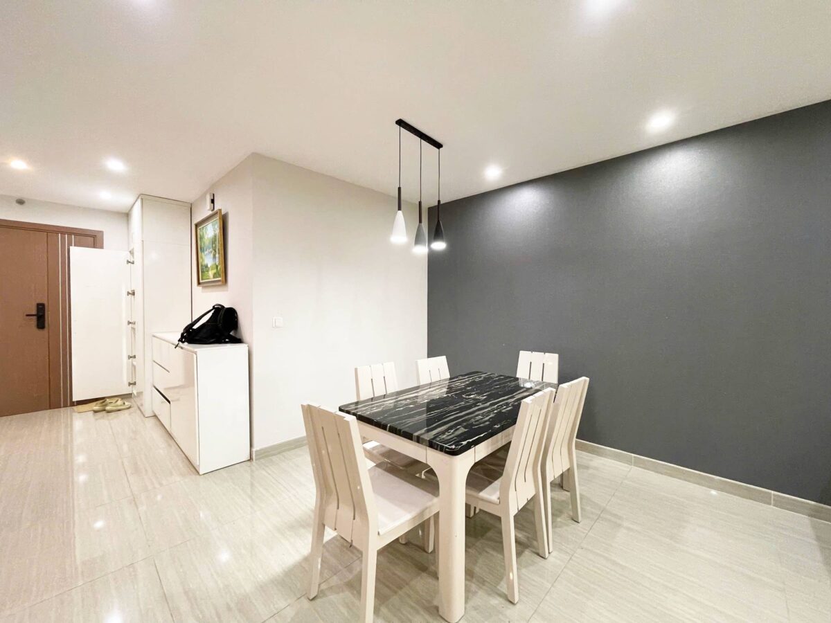 Fully furnished 3-bedroom apartment for rent at The Link Ciputra (5)