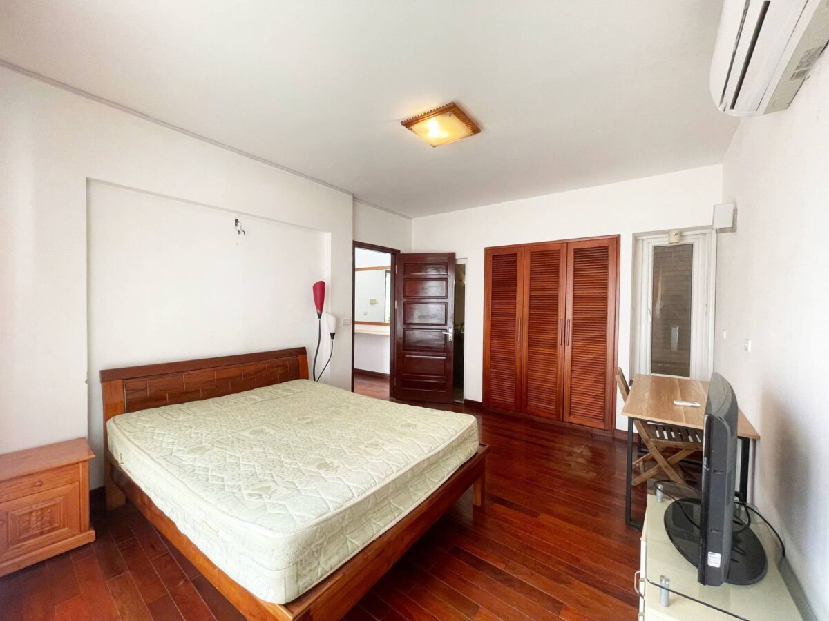Fully furnished 3BRs house for rent on Dang Thai Mai Street, Tay Ho Westlake (16)