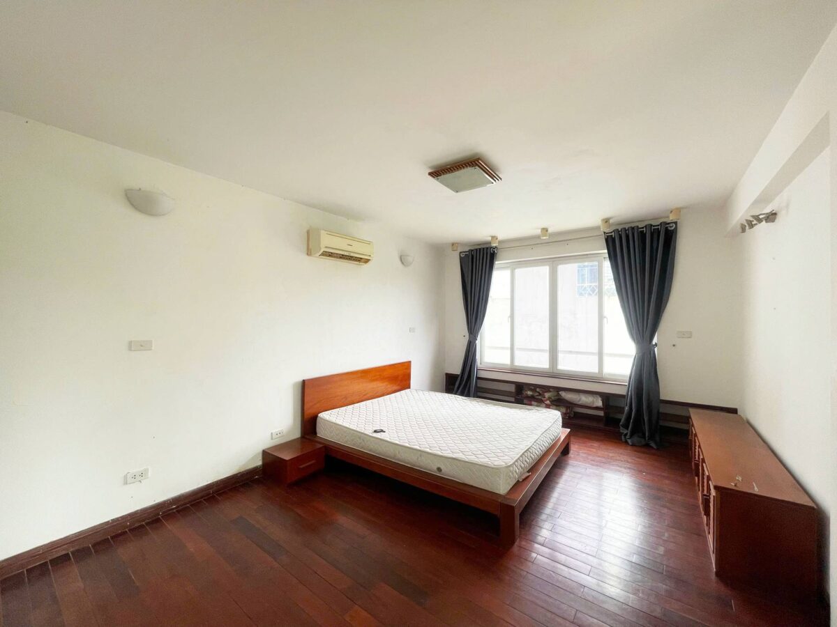 Fully furnished 3BRs house for rent on Dang Thai Mai Street, Tay Ho Westlake (19)