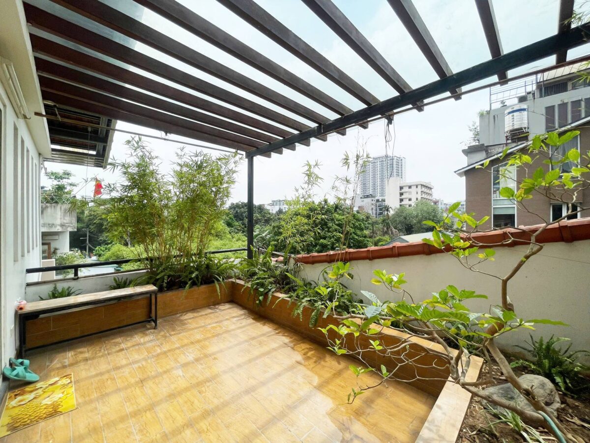Fully furnished 3BRs house for rent on Dang Thai Mai Street, Tay Ho Westlake (23)