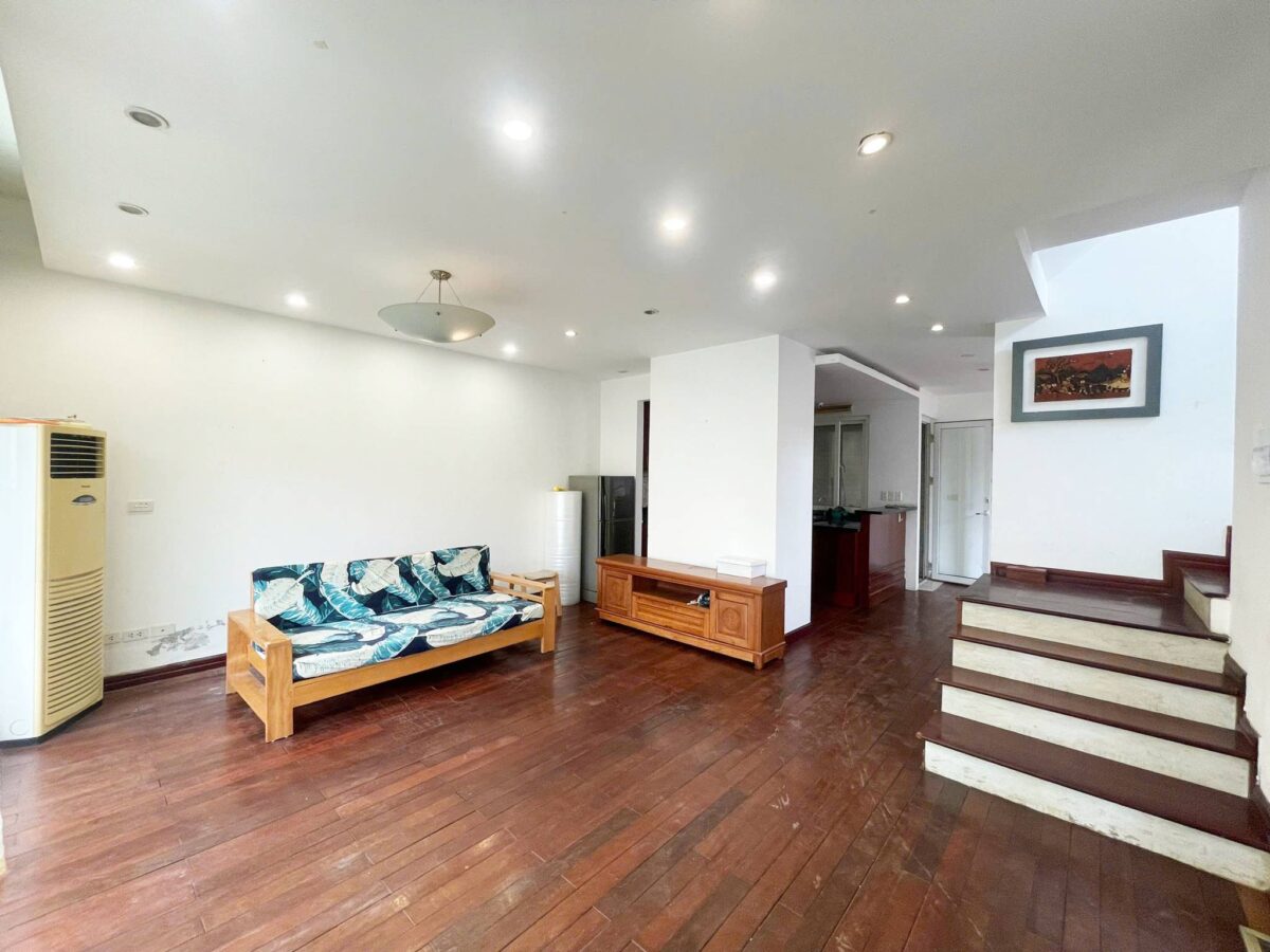 Fully furnished 3BRs house for rent on Dang Thai Mai Street, Tay Ho Westlake (4)