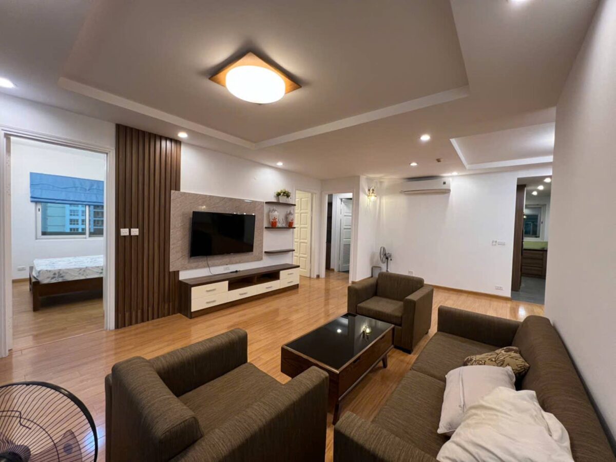 Gorgeous 4-bedroom apartment at E1 Ciputra for rent (1)