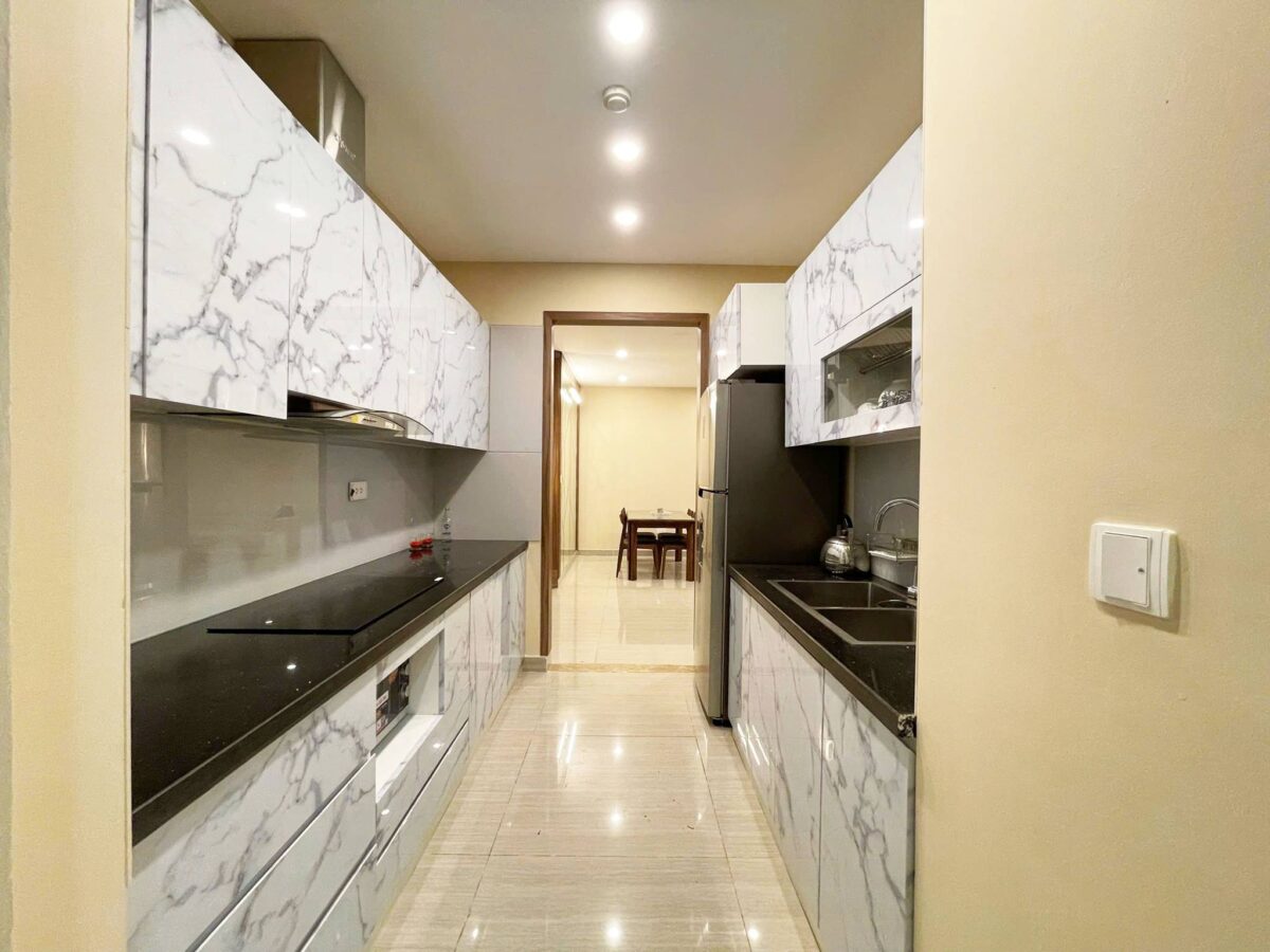 High-class 3-bedroom apartment at L4 Ciputra for rent (8)