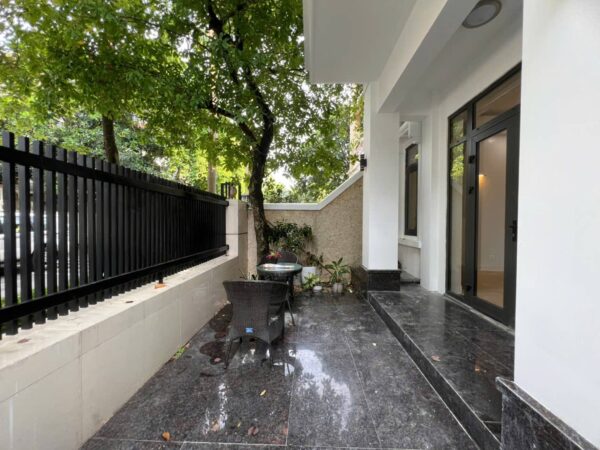 Incredible garden villa for rent at T7 Ciputra Hanoi (2)