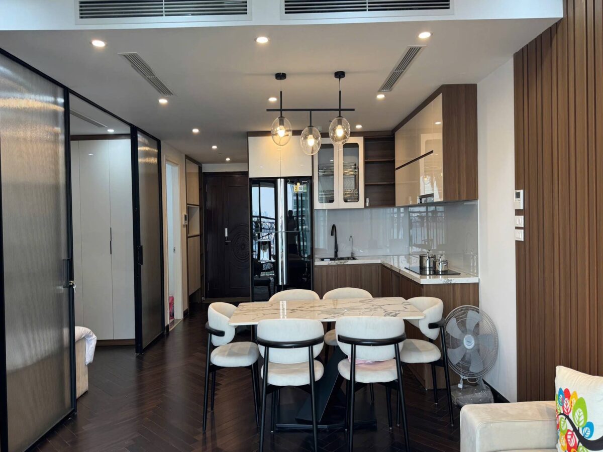Neo-Classical 2BRs apartment for rent at D' Le Roi Soleil (3)