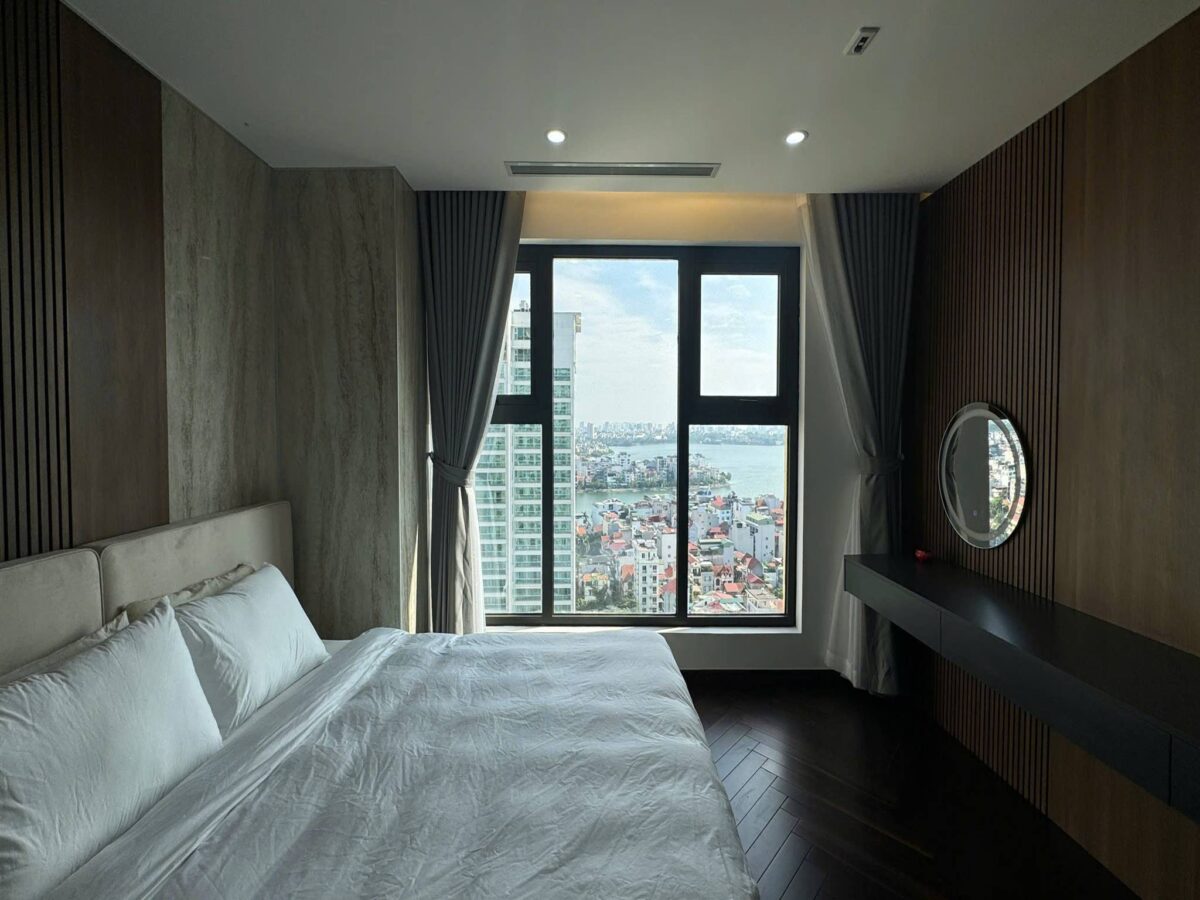 Neo-Classical 2BRs apartment for rent at D' Le Roi Soleil (6)