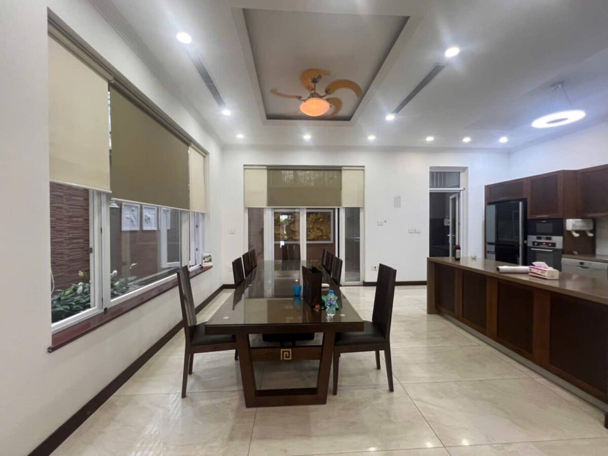 Nice 4-bedroom villa at D4 Ciputra for rent (4)