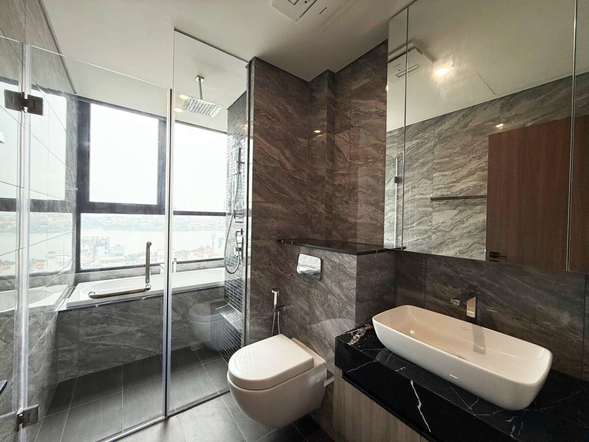 STUNNING 3-bedroom apartment at Heritage Westlake for rent (10)