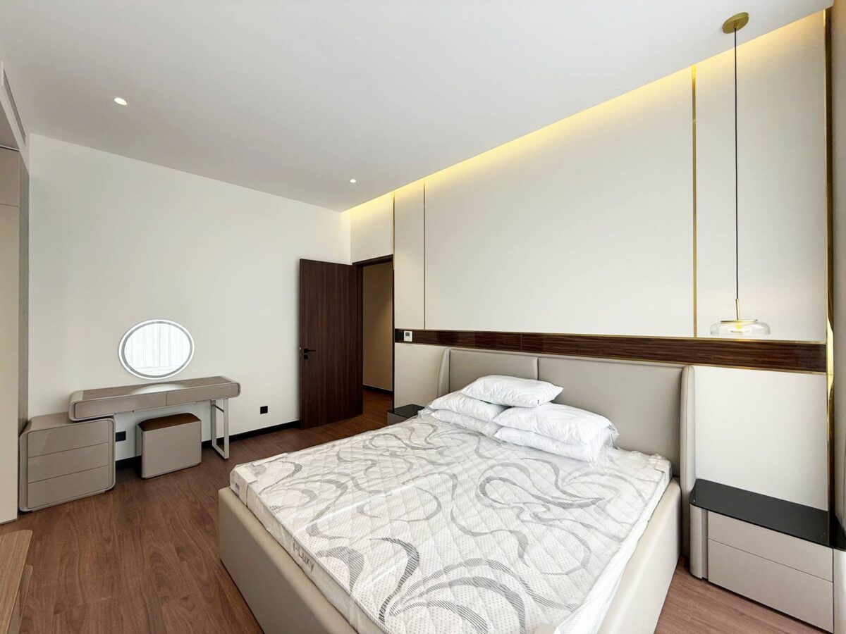 STUNNING 3-bedroom apartment at Heritage Westlake for rent (8)