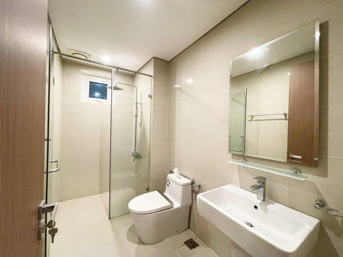 Very cheap 3-bedroom apartment at The Link Ciputra for rent (13)