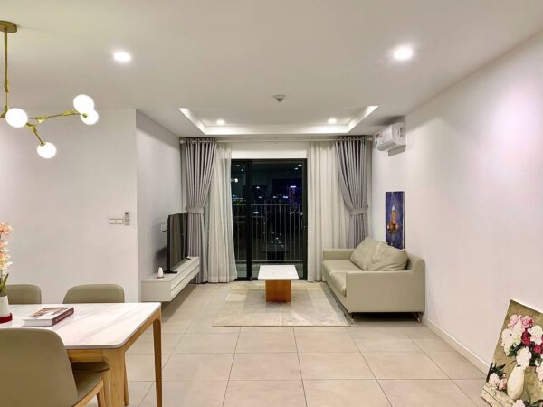 Well-furnished 2-bedroom apartment at Kosmo Tay Ho for rent (2)