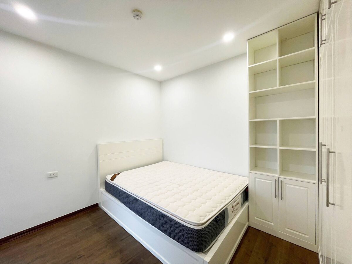 Well - renovated 3BHK apartment at P2 Ciputra for rent (16)