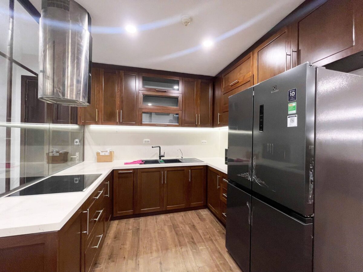 Well - renovated 3BHK apartment at P2 Ciputra for rent (8)