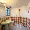 Cheap 3-bedroom house on Nghi Tam Street, Tay Ho area for rent (13)