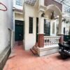 Cheap 3-bedroom house on Nghi Tam Street, Tay Ho area for rent (2)