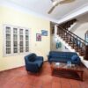 Cheap 3-bedroom house on Nghi Tam Street, Tay Ho area for rent (3)