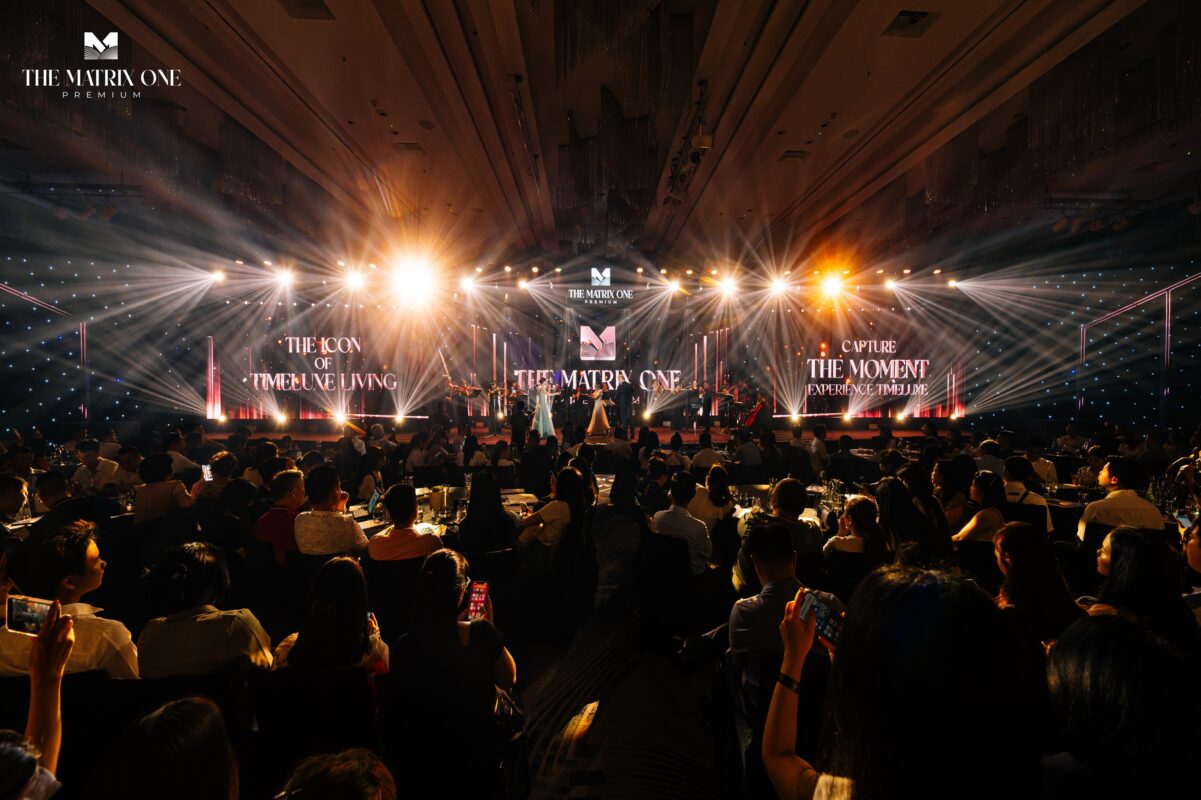 Hundreds of customers were impressed and emotional at the event introducing The Matrix One Premium project