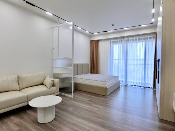 Modern studio apartment for rent at Heritage Westlake (2)