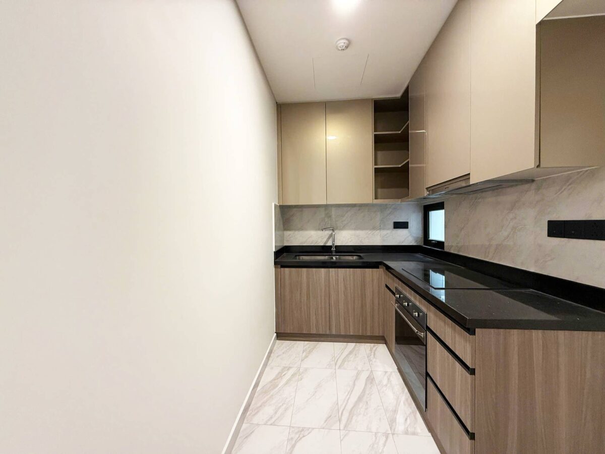 Spacious 2-bedroom apartment at Heritage Westlake for rent (10)