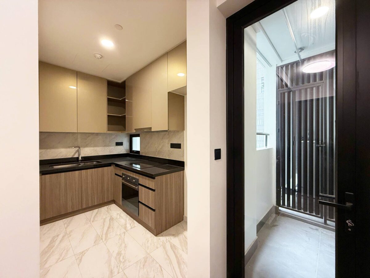 Spacious 2-bedroom apartment at Heritage Westlake for rent (8)