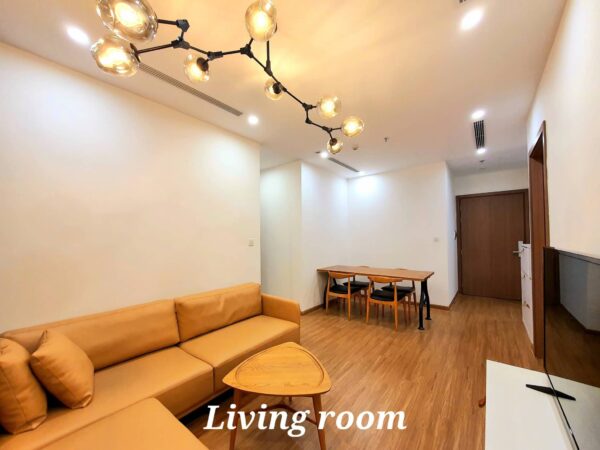 Well-furnished 2-bedroom apartment for rent at Vinhomes Skylake (1)