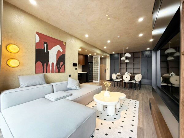 Elegant 2-bedroom apartment at Heritage Westlake with an awesome view of West Lake (1)