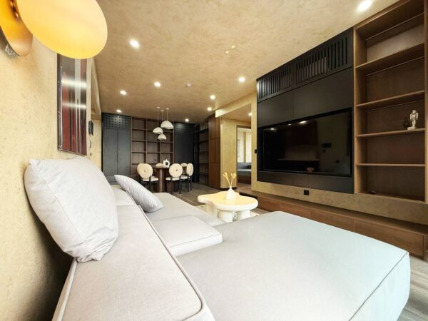 Elegant 2-bedroom apartment at Heritage Westlake with an awesome view of West Lake (2)