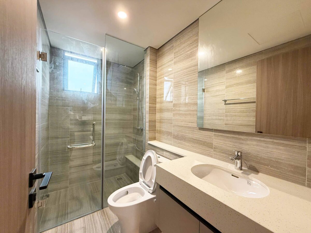 Exquisite leasehold-agreement apartment for resale at Heritage Westlake (16)