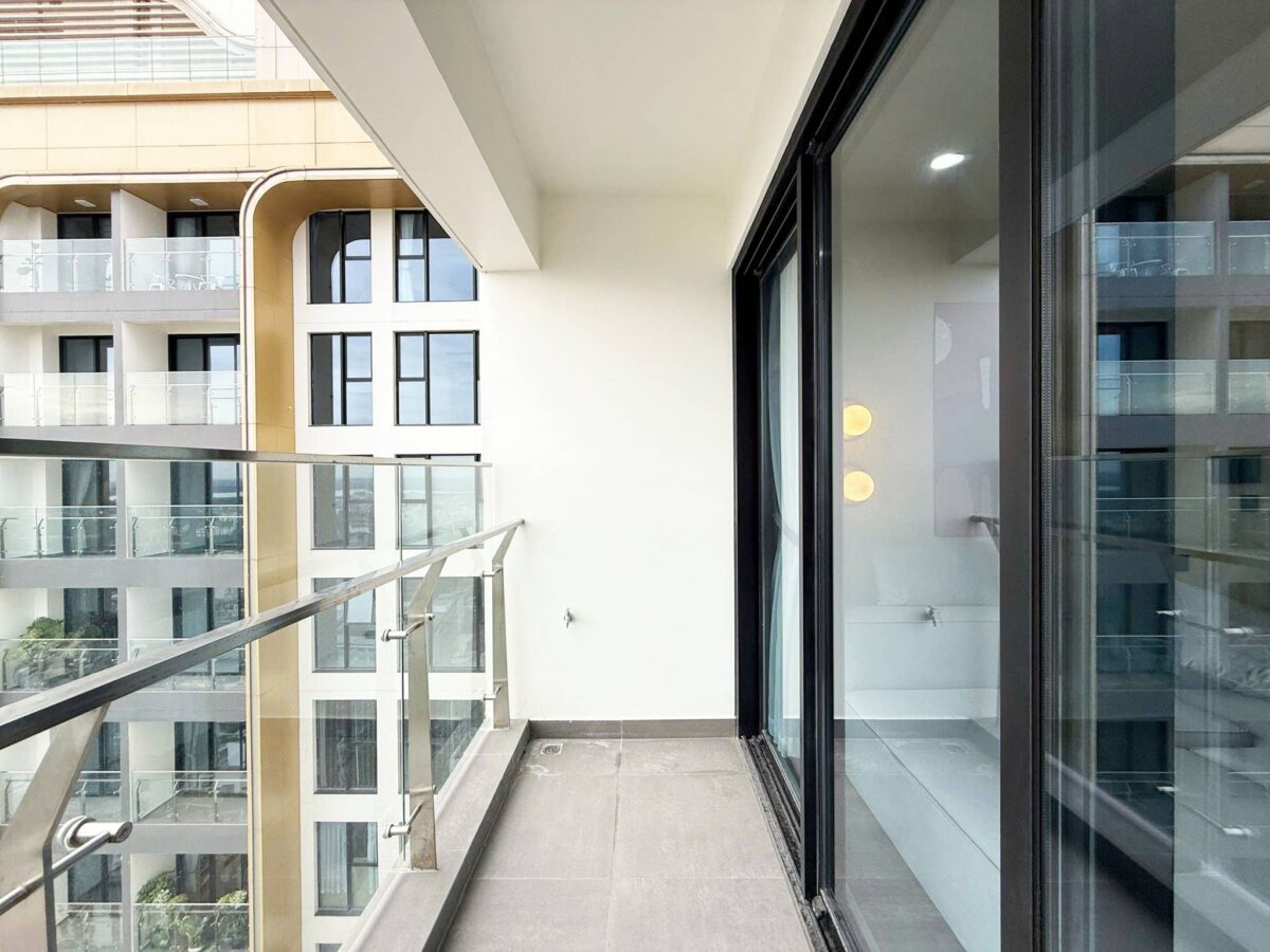 Exquisite leasehold-agreement apartment for resale at Heritage Westlake (17)