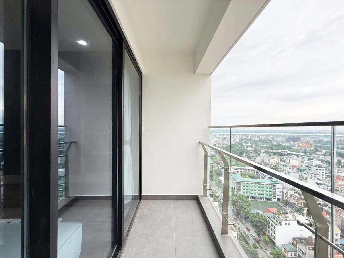 Exquisite leasehold-agreement apartment for resale at Heritage Westlake (18)