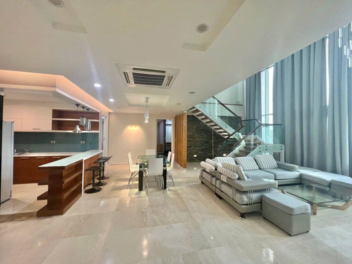 Gorgeous 4-bedroom penthouse at P1 Ciputra for rent (2)