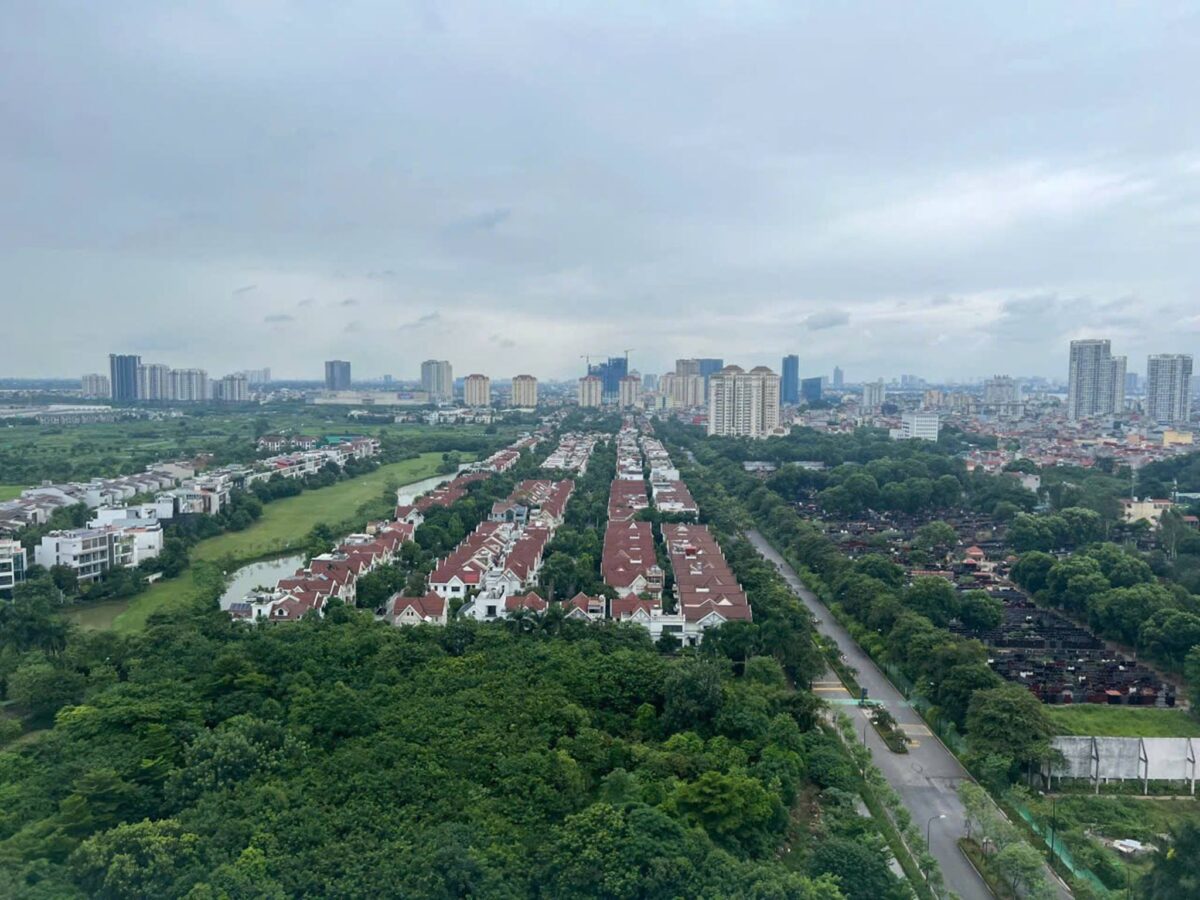 Gorgeous 4-bedroom penthouse at P1 Ciputra for rent (28)