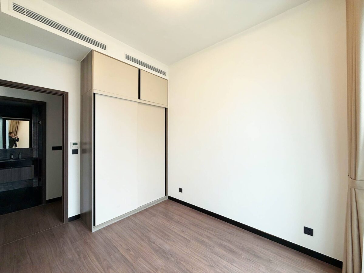 Indochine-style 2-bedroom apartment at Heritage Westlake for rent (11)
