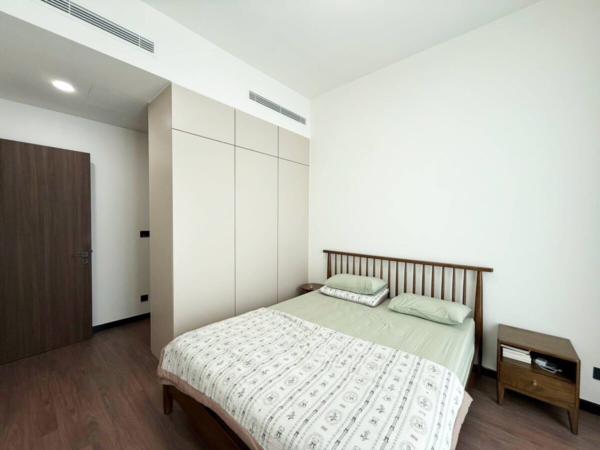 Indochine-style 2-bedroom apartment at Heritage Westlake for rent (16)