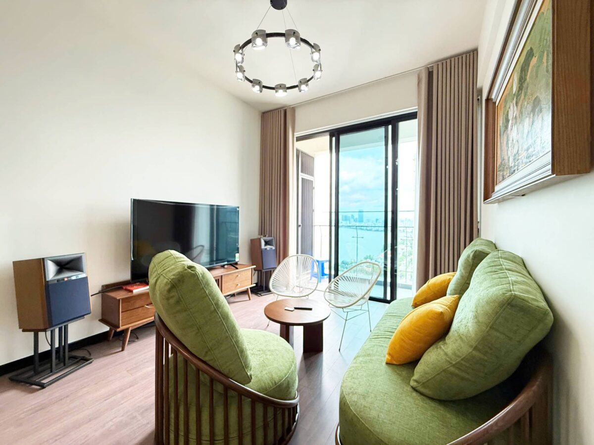Indochine-style 2-bedroom apartment at Heritage Westlake for rent (3)