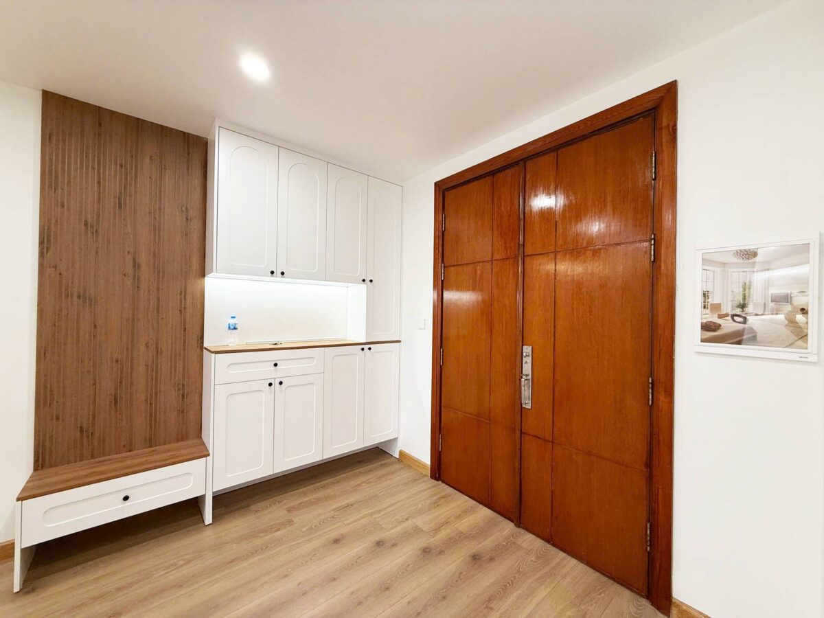 Newly-renovated 3-bedroom apartment at L1 Ciputra for rent (14)
