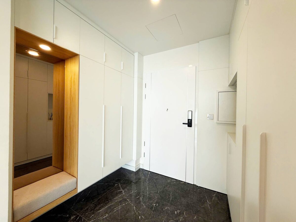 Sunshine Golden River Dreamy river-view 3-bedroom apartment for rent at a cheap price (20)