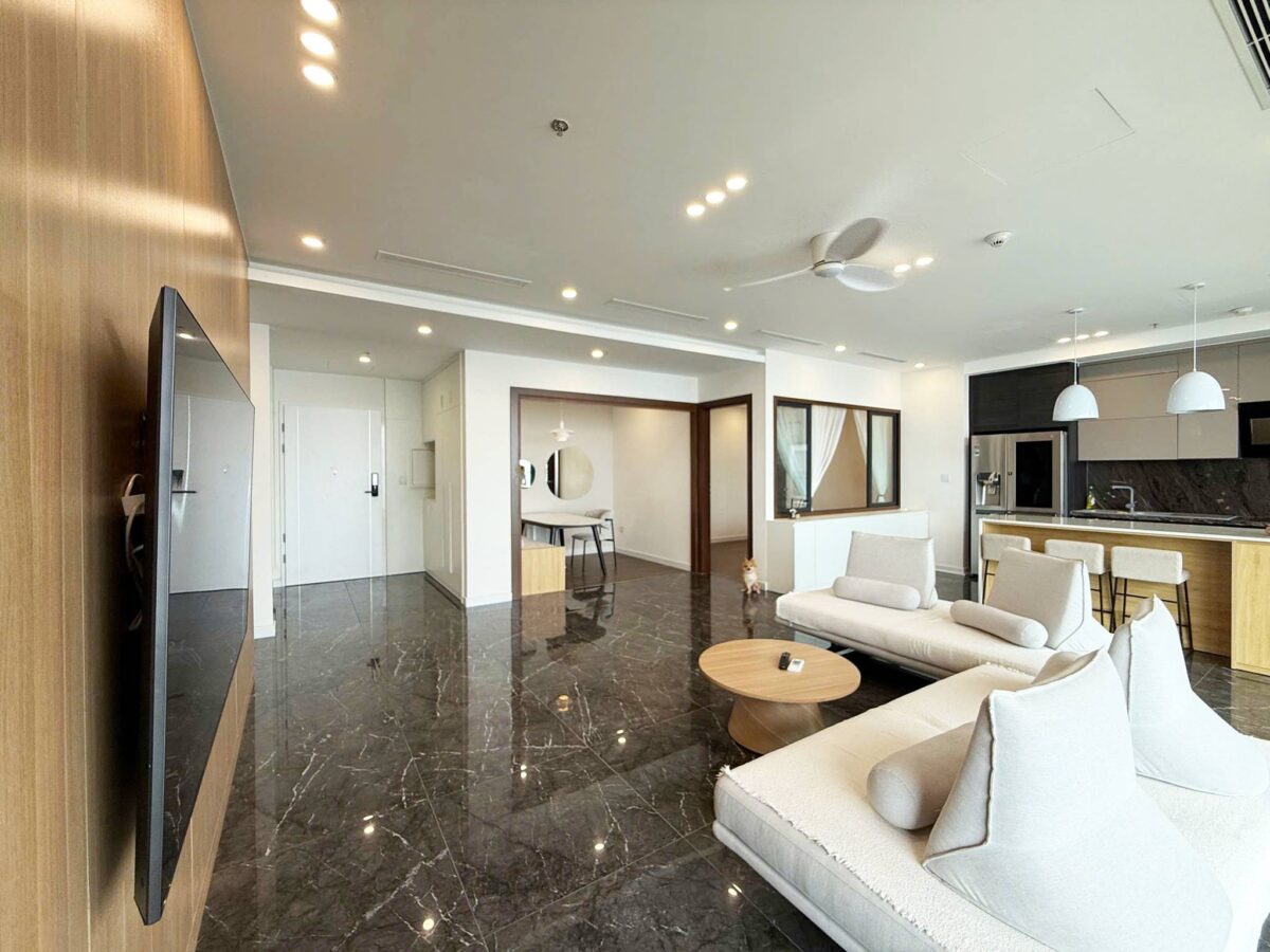 Sunshine Golden River Dreamy river-view 3-bedroom apartment for rent at a cheap price (5)