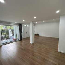 Brand-new modern 5-bedroom villa at Ciputra for rent