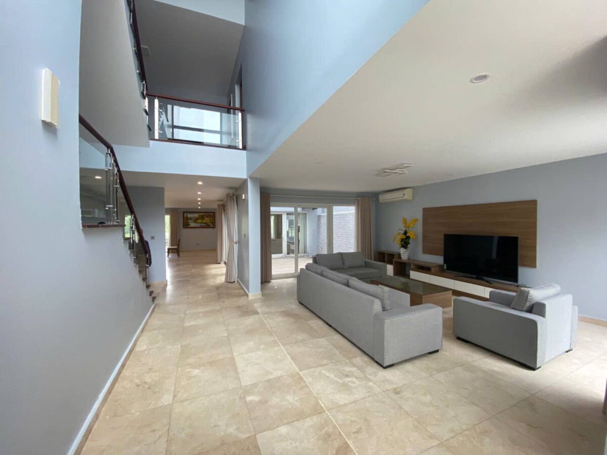 Awesome 6-bedroom villa at Q Ciputra for rent (2)
