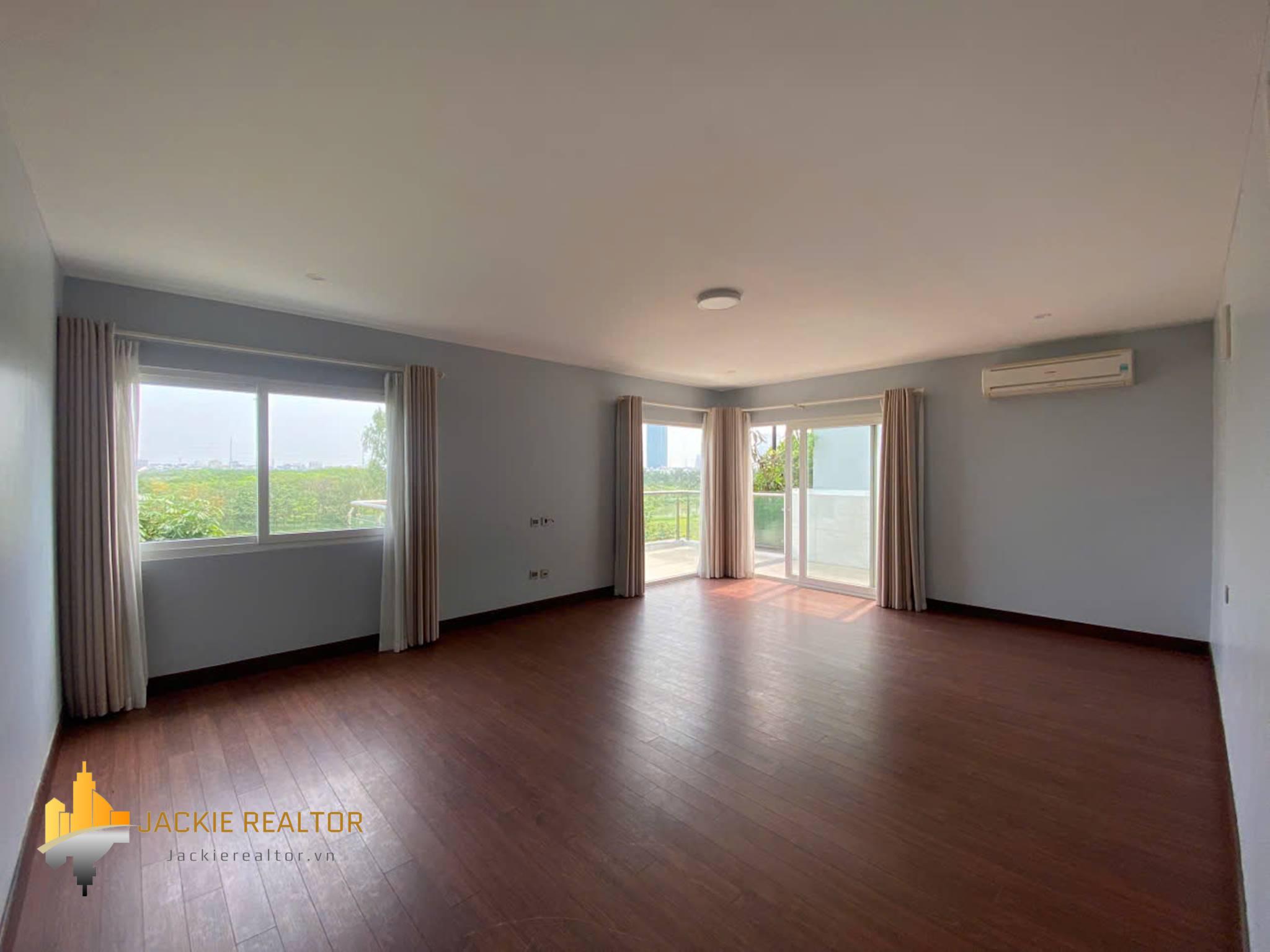 Awesome 6-bedroom villa at Q Ciputra for rent (21) Awesome 6-bedroom villa at Q Ciputra for rent (21)