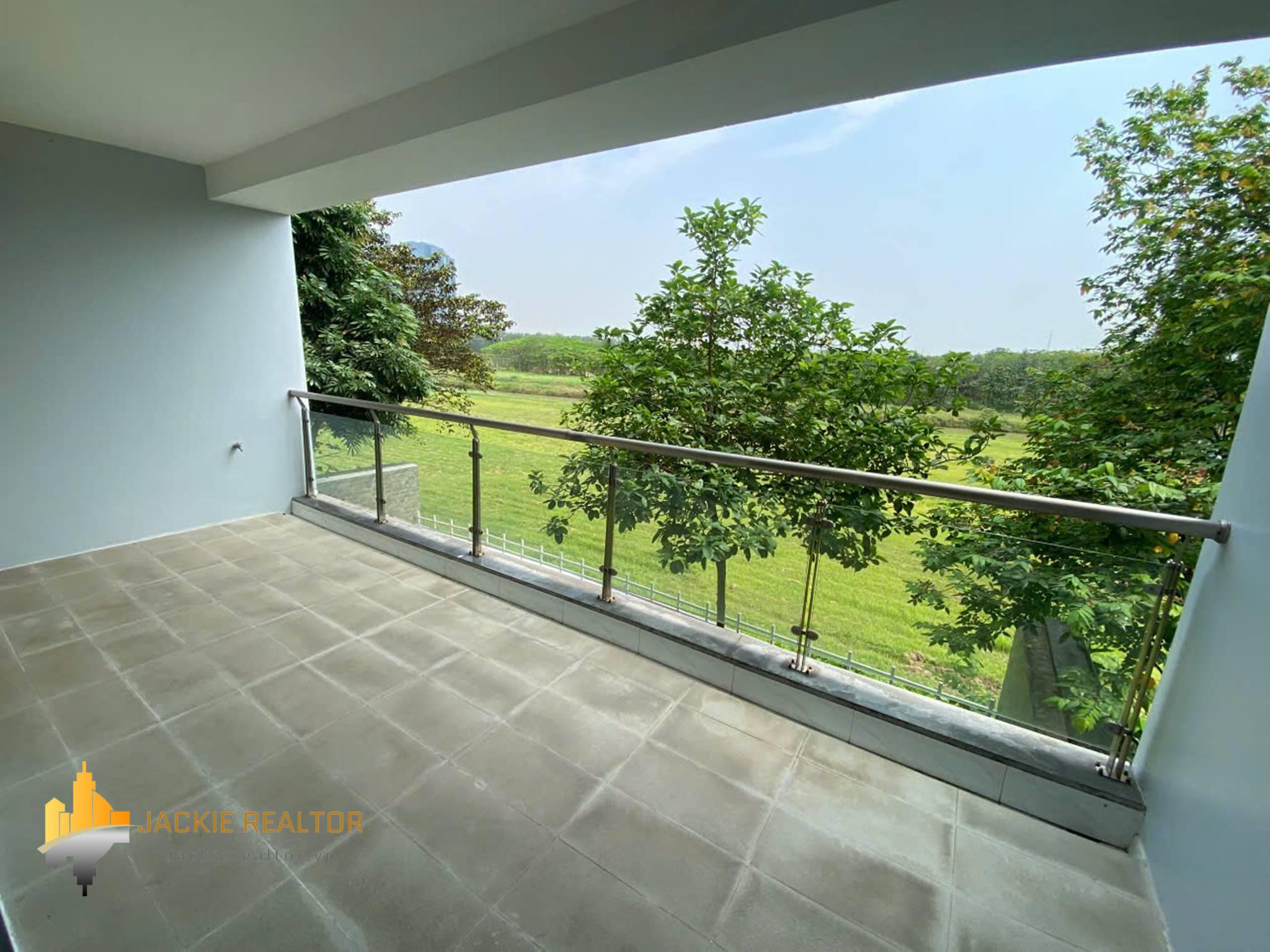 Awesome 6-bedroom villa at Q Ciputra for rent (29) Awesome 6-bedroom villa at Q Ciputra for rent (29)