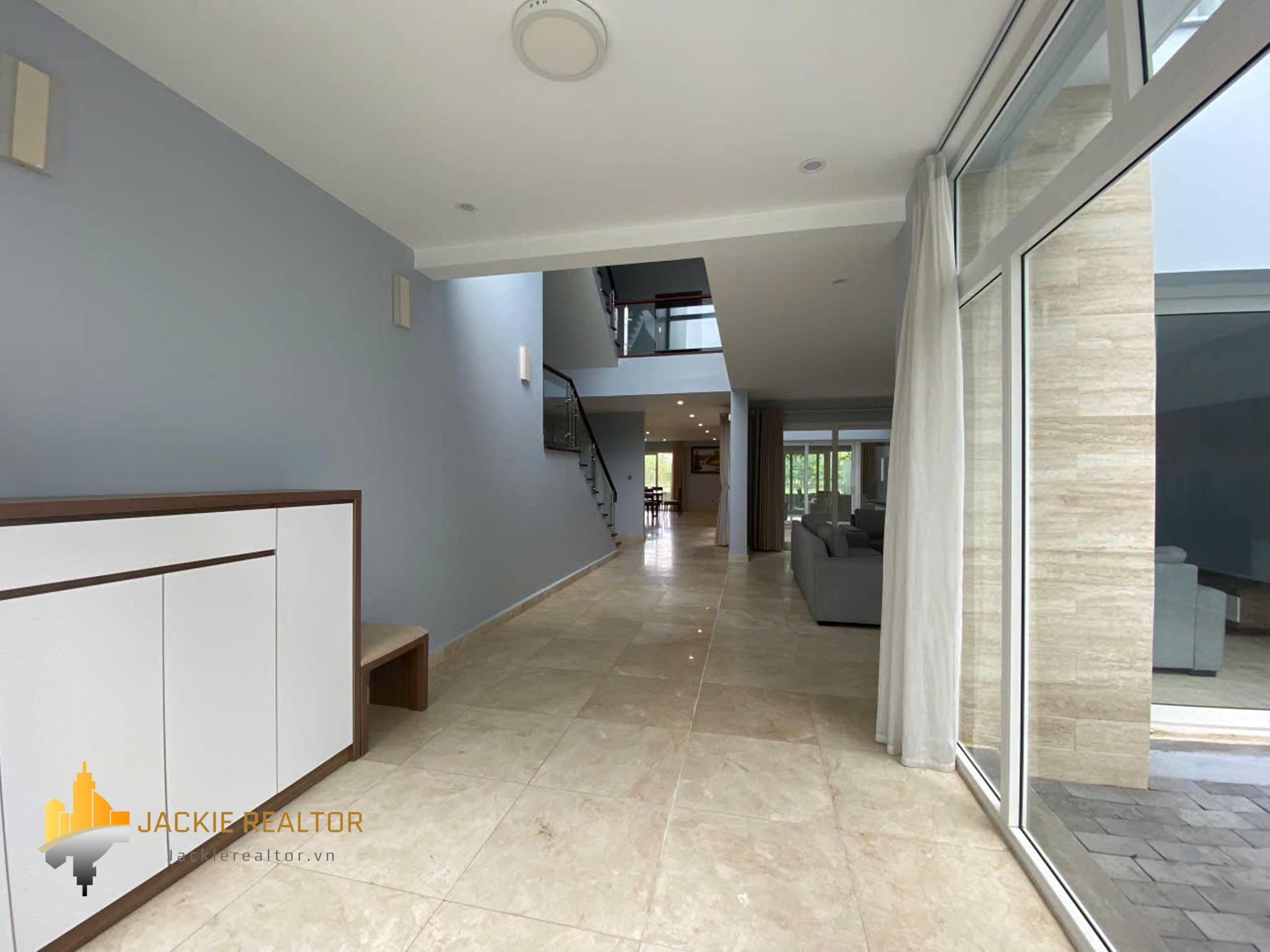 Awesome 6-bedroom villa at Q Ciputra for rent (3) Awesome 6-bedroom villa at Q Ciputra for rent (3)