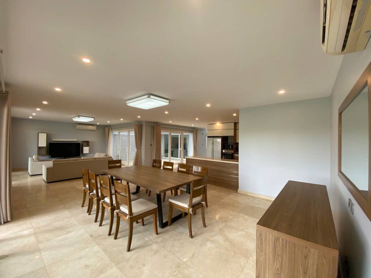 Awesome 6-bedroom villa at Q Ciputra for rent (5)