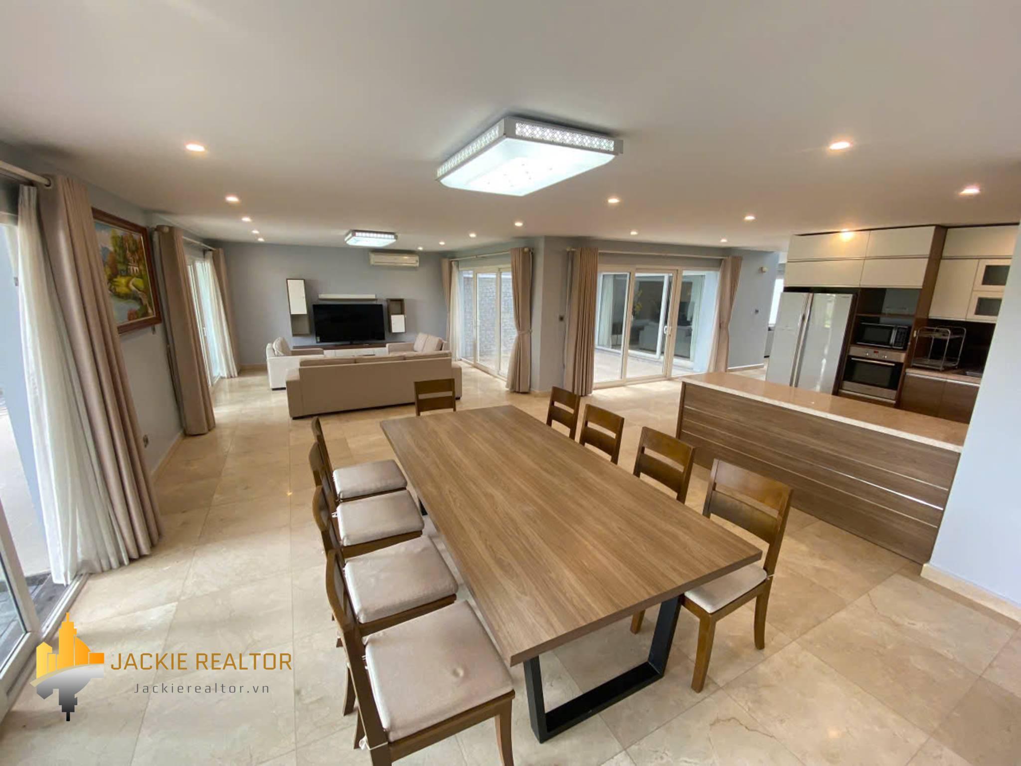 Awesome 6-bedroom villa at Q Ciputra for rent (7) Awesome 6-bedroom villa at Q Ciputra for rent (7)
